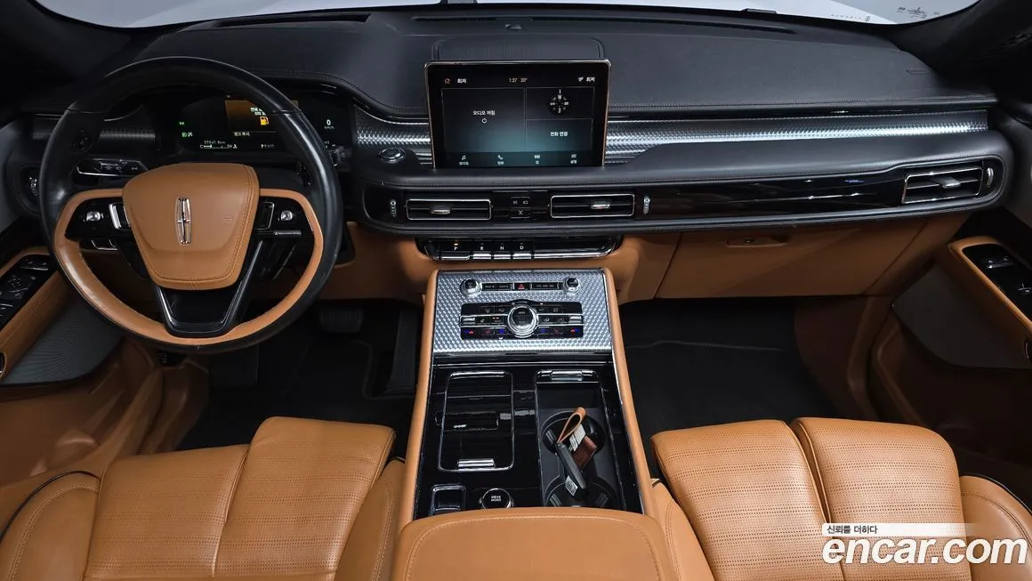 Lincoln Aviator — фото 10