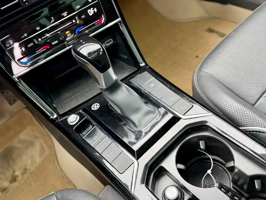 Volkswagen Passat — фото 9