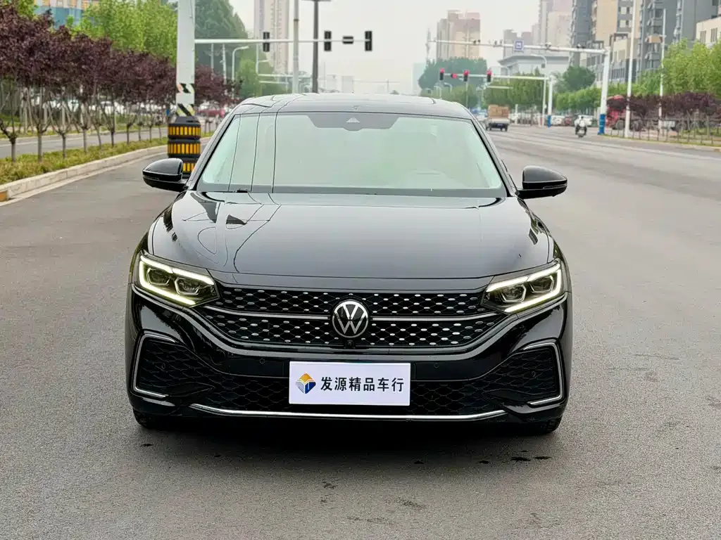 Volkswagen Passat — фото 4