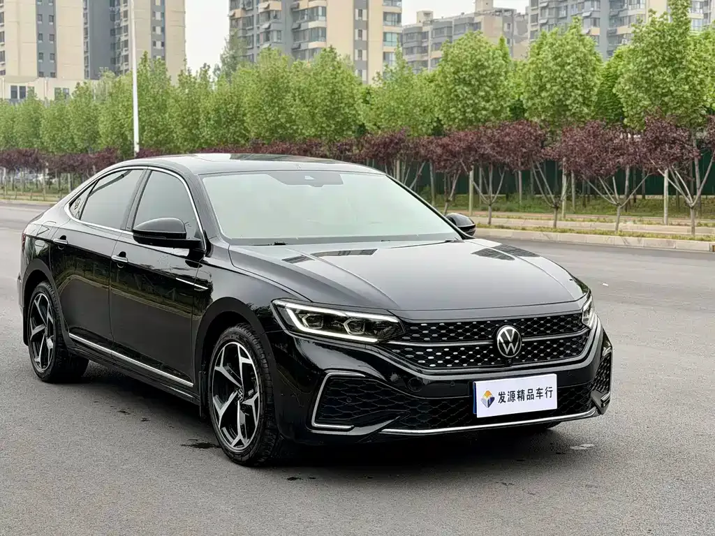 Volkswagen Passat — фото 6