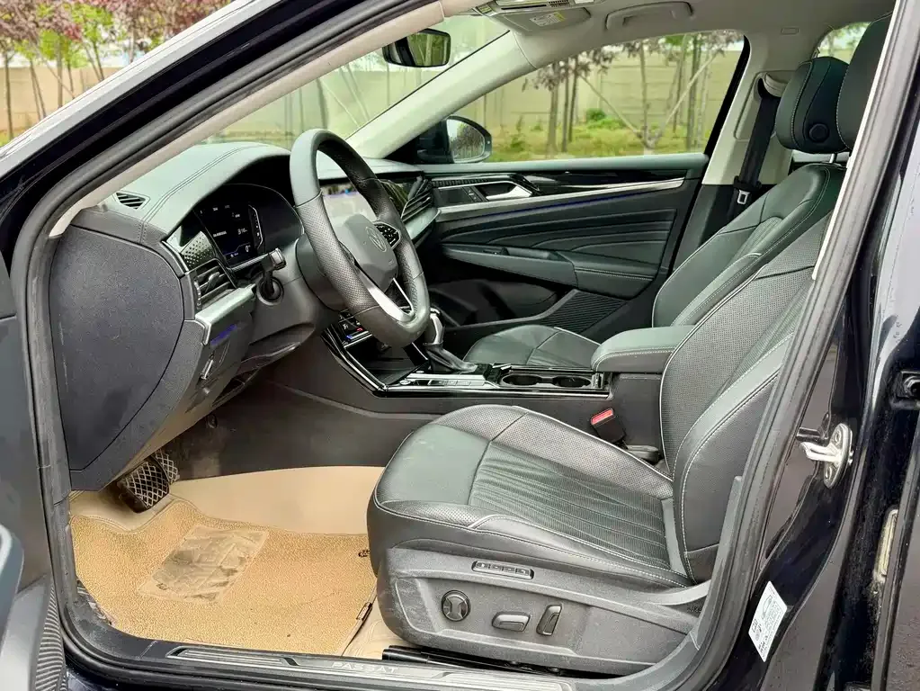 Volkswagen Passat — фото 5