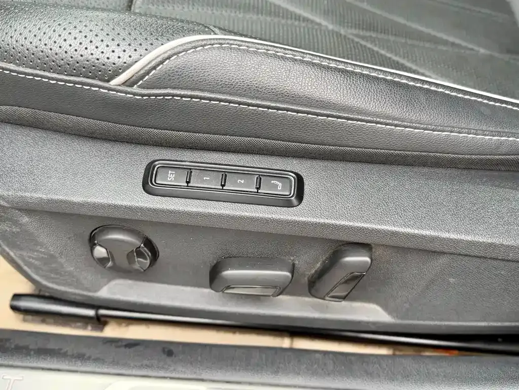 Volkswagen Passat — фото 10
