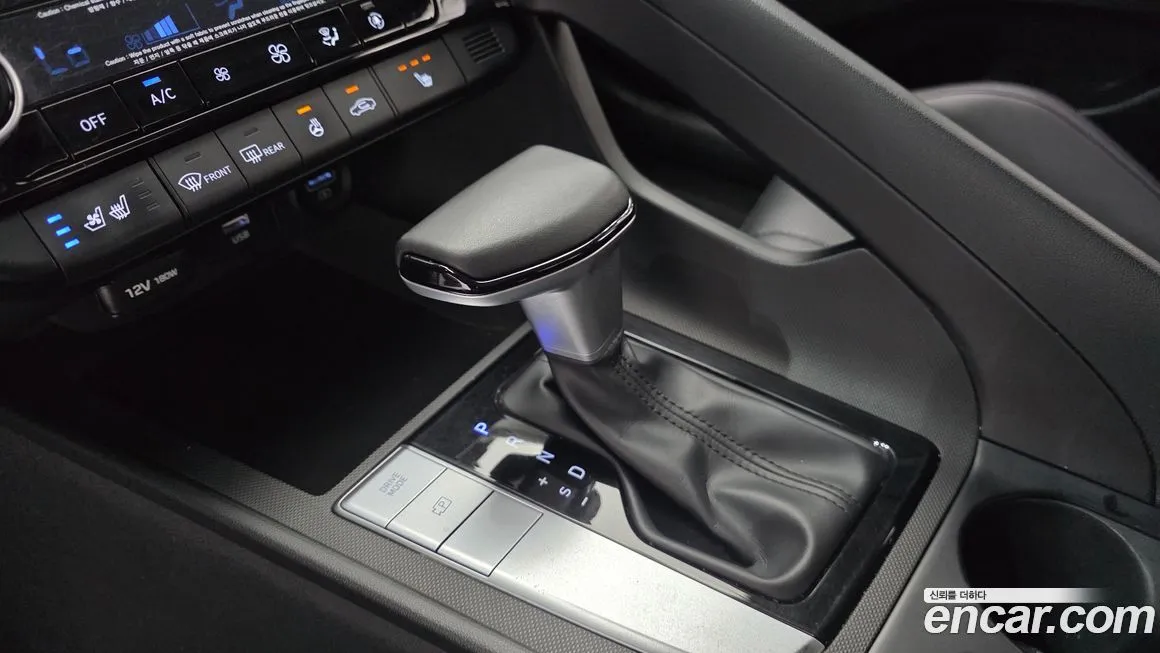 Hyundai AVANTE 2021 из KR, фото 3