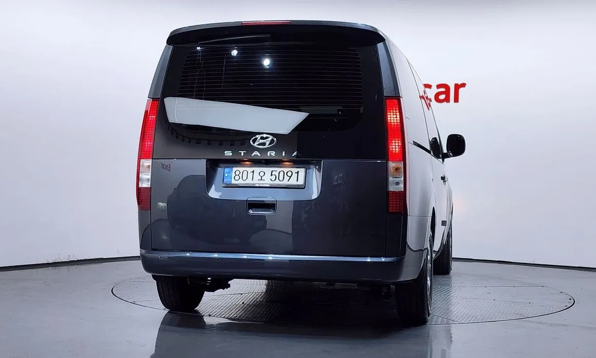 Hyundai Staria — фото 2