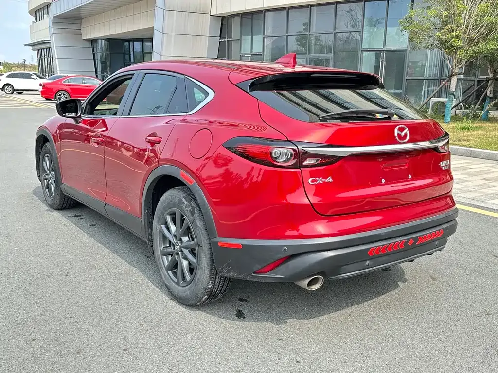 Mazda CX-4 2021 из CN, фото 3