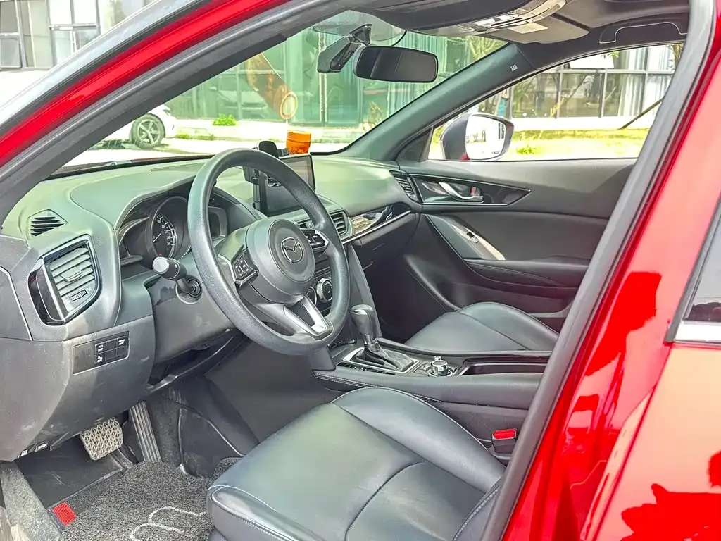 Mazda CX-4 2021 из CN, фото 7