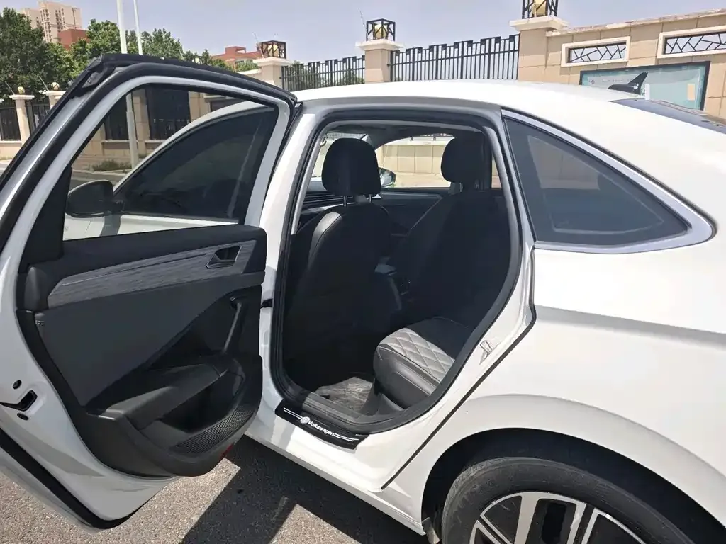 Volkswagen Sagitar 2022 из CN, фото 8