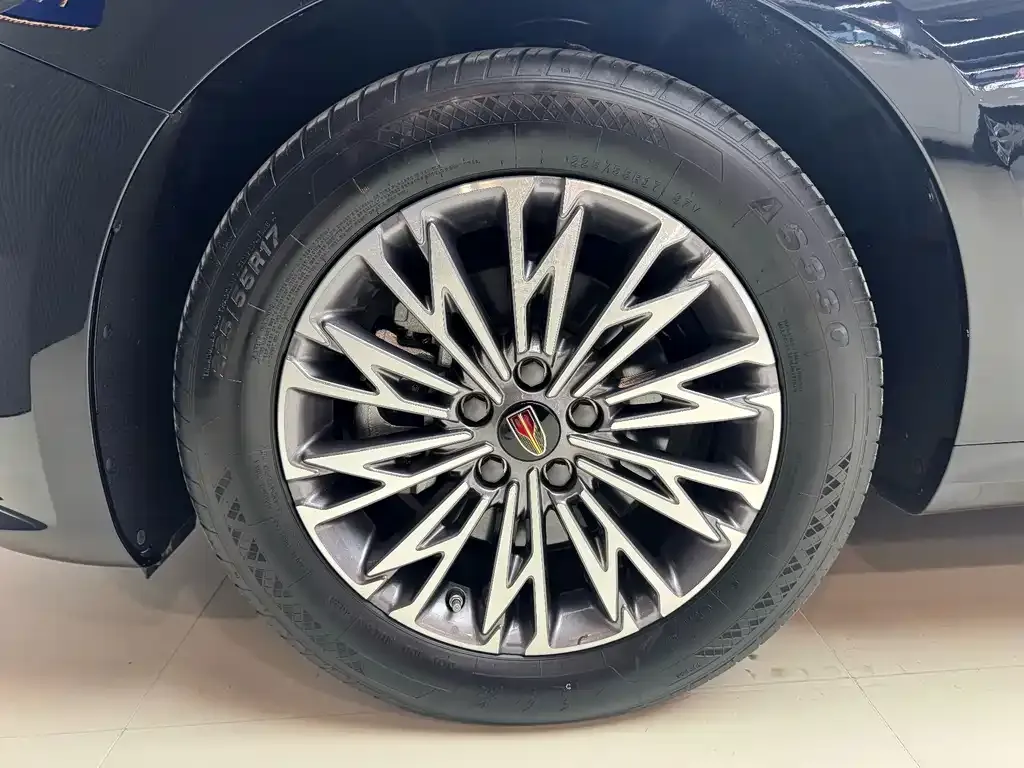 Hongqi H5 2024 из CN, фото 2