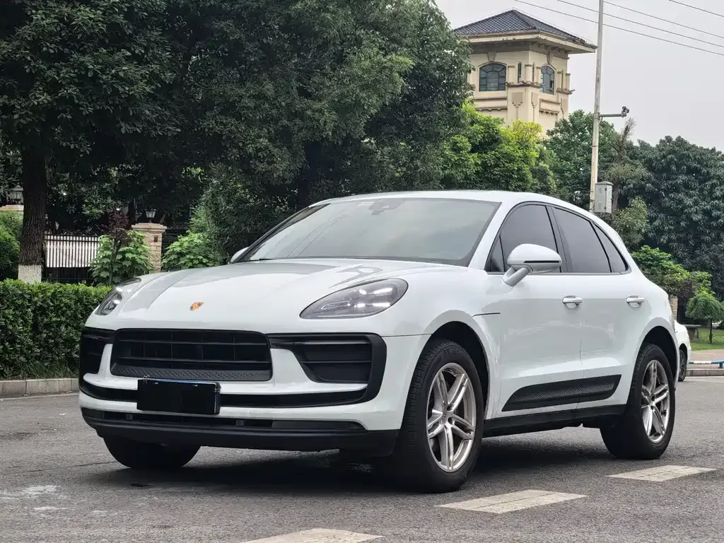 Porsche Macan — фото 1