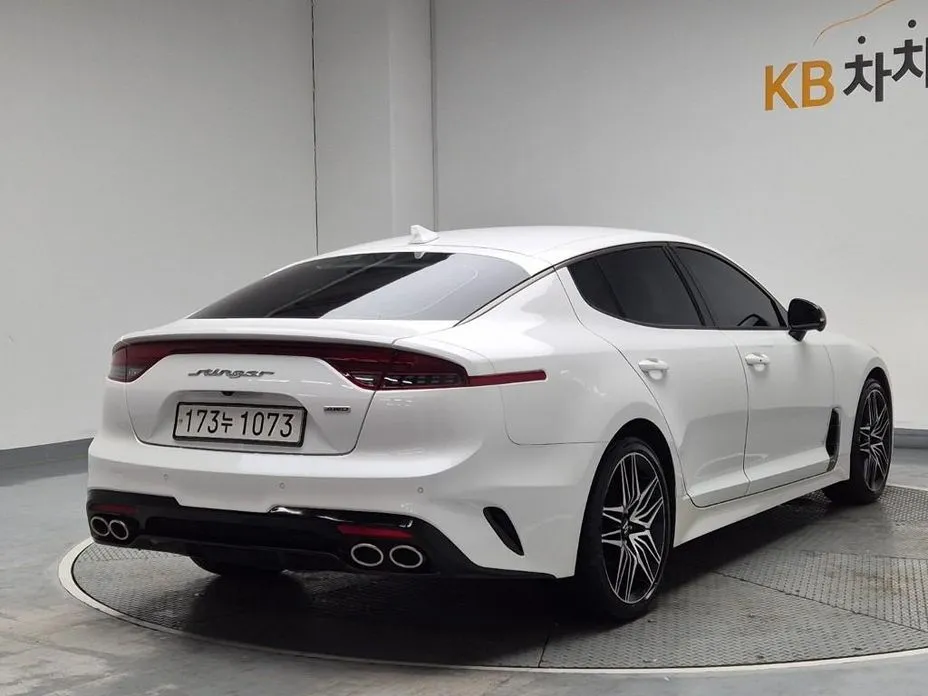 Kia Stinger 2021 из KR, фото 10