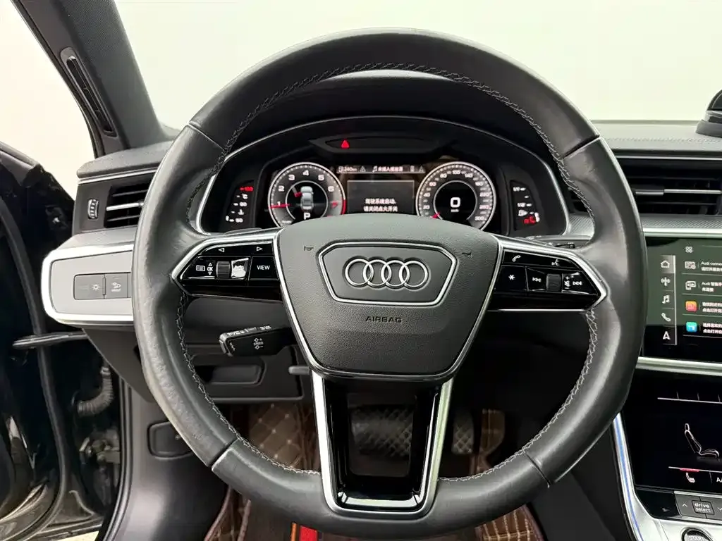 Audi A6L — фото 5