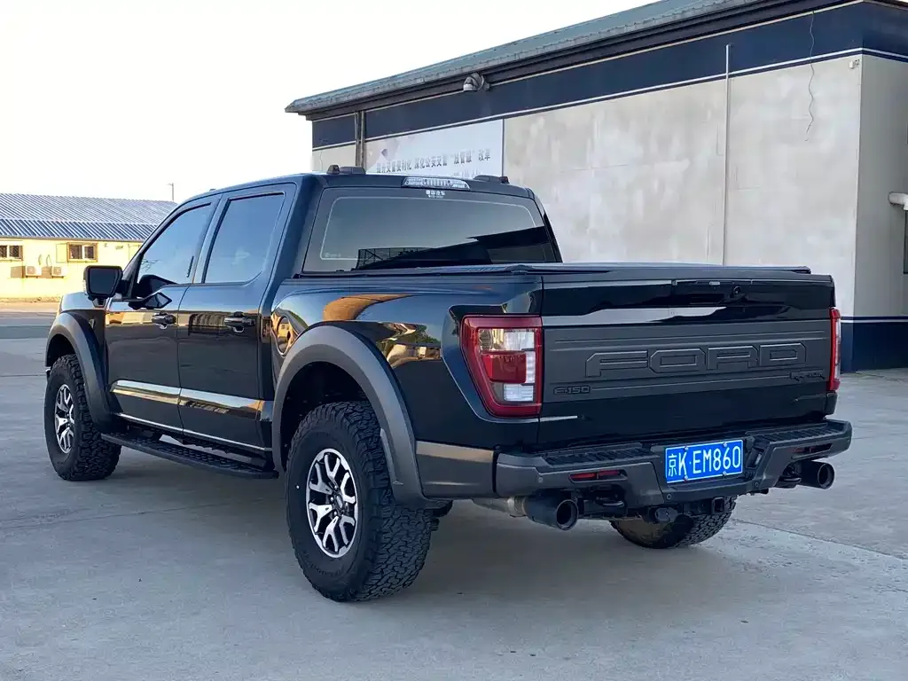Ford F-150 Raptor — фото 9