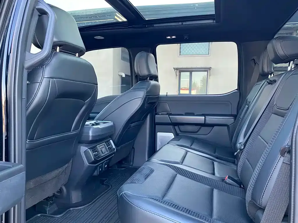 Ford F-150 Raptor — фото 8
