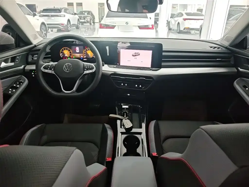 Volkswagen Lamando 2024 из CN, фото 9
