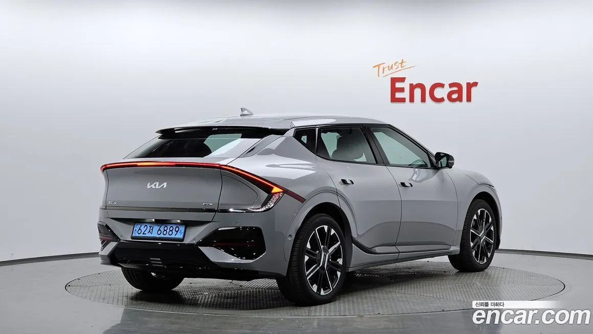Kia EV6 — фото 7