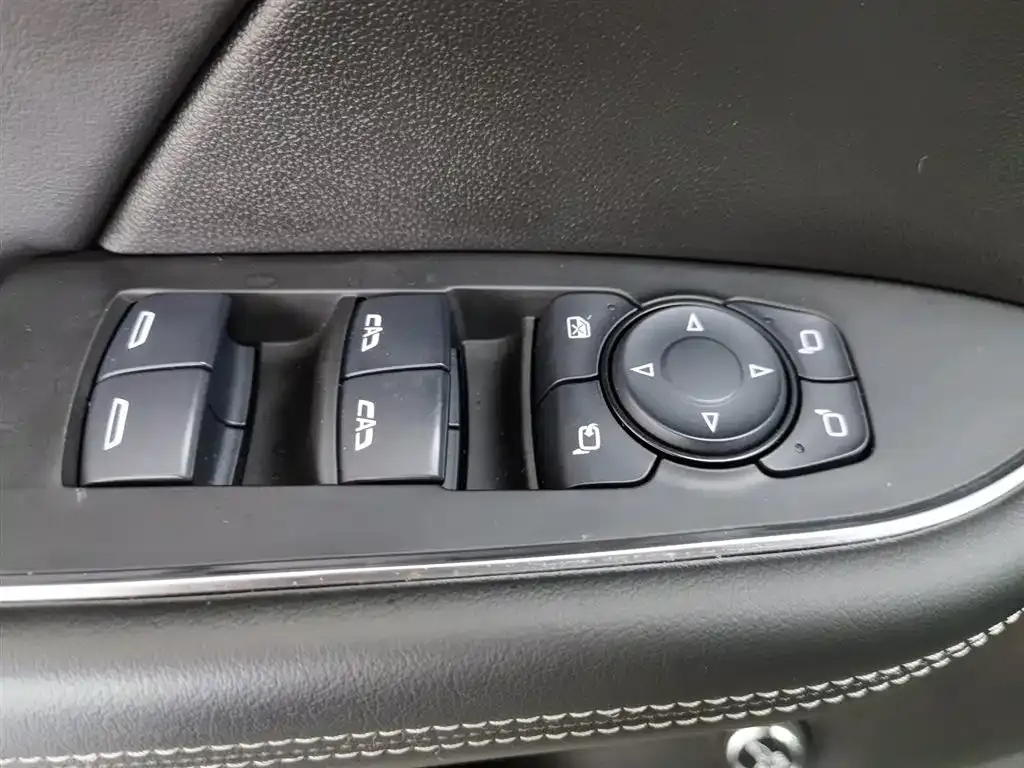 Buick Envision Plus — фото 8