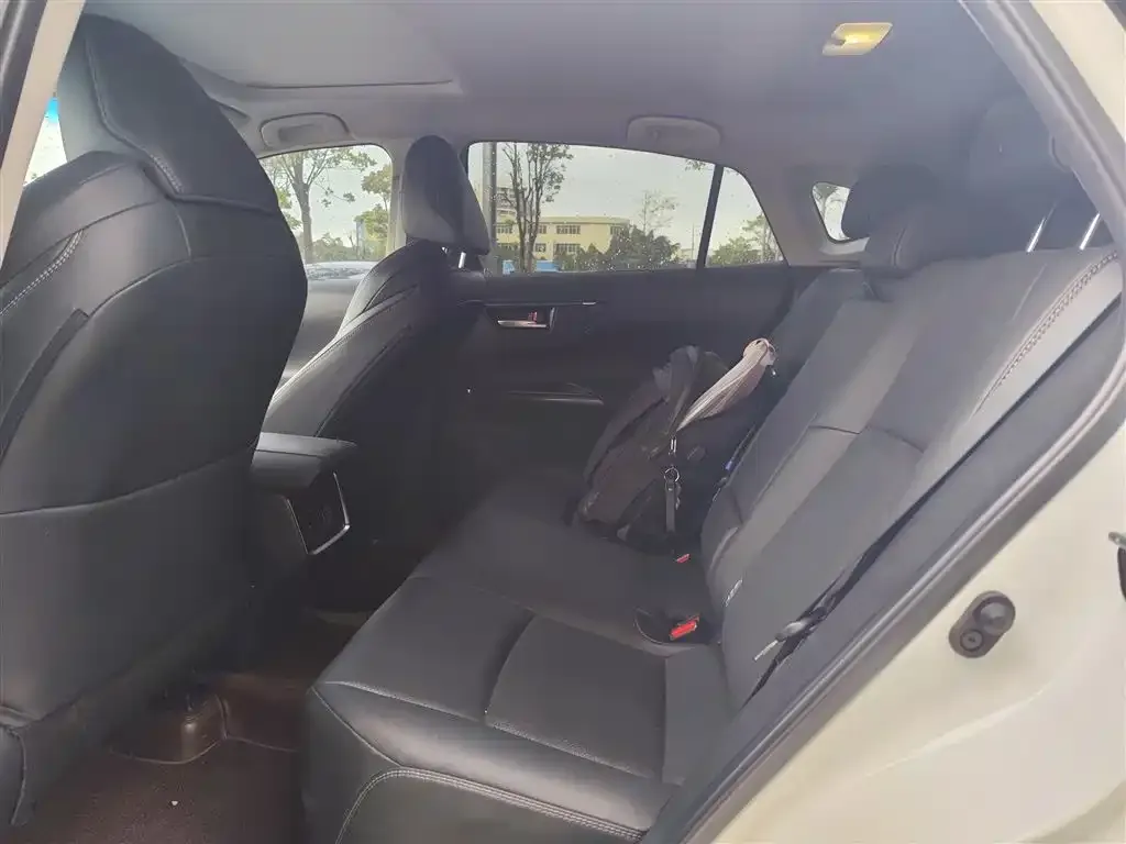 Toyota Venza 2022 из CN, фото 2