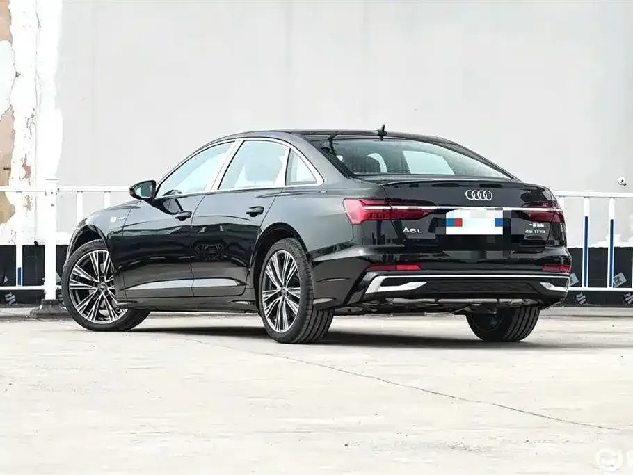 Audi A6L — фото 5