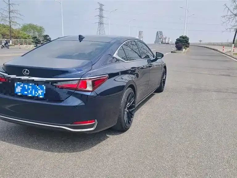 Lexus ES 2021 из CN, фото 8