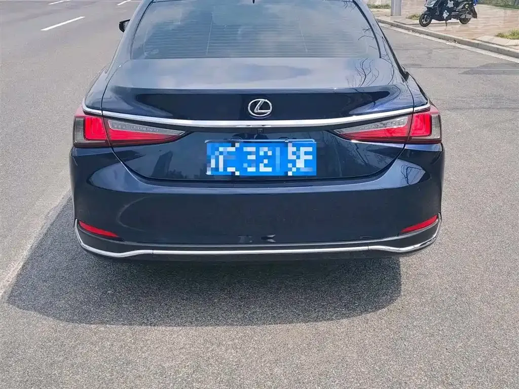 Lexus ES 2021 из CN, фото 9