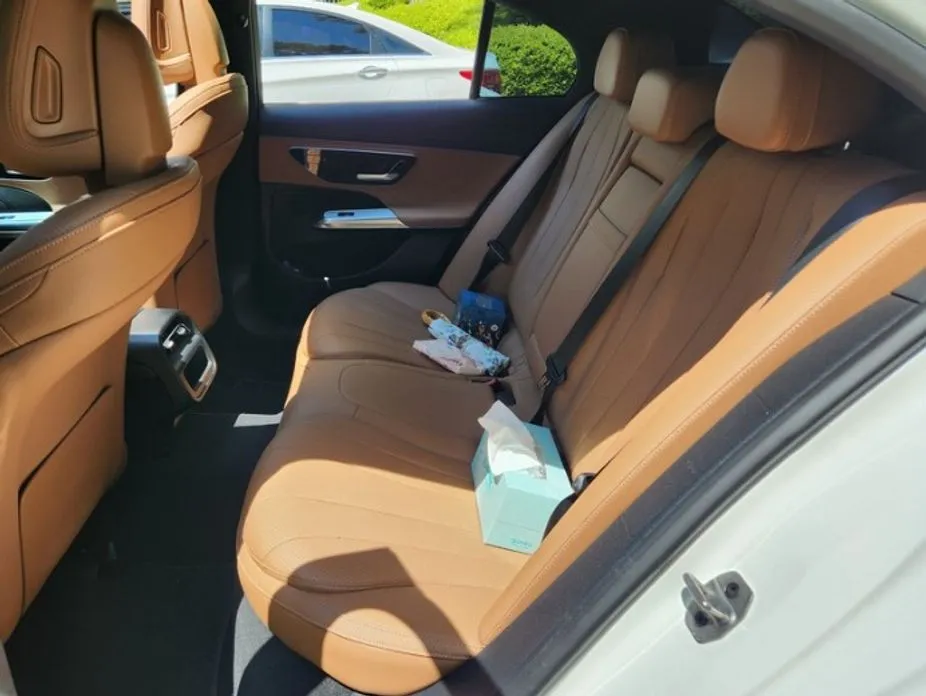 Mercedes-Benz E-Class 2024 из KR, фото 2