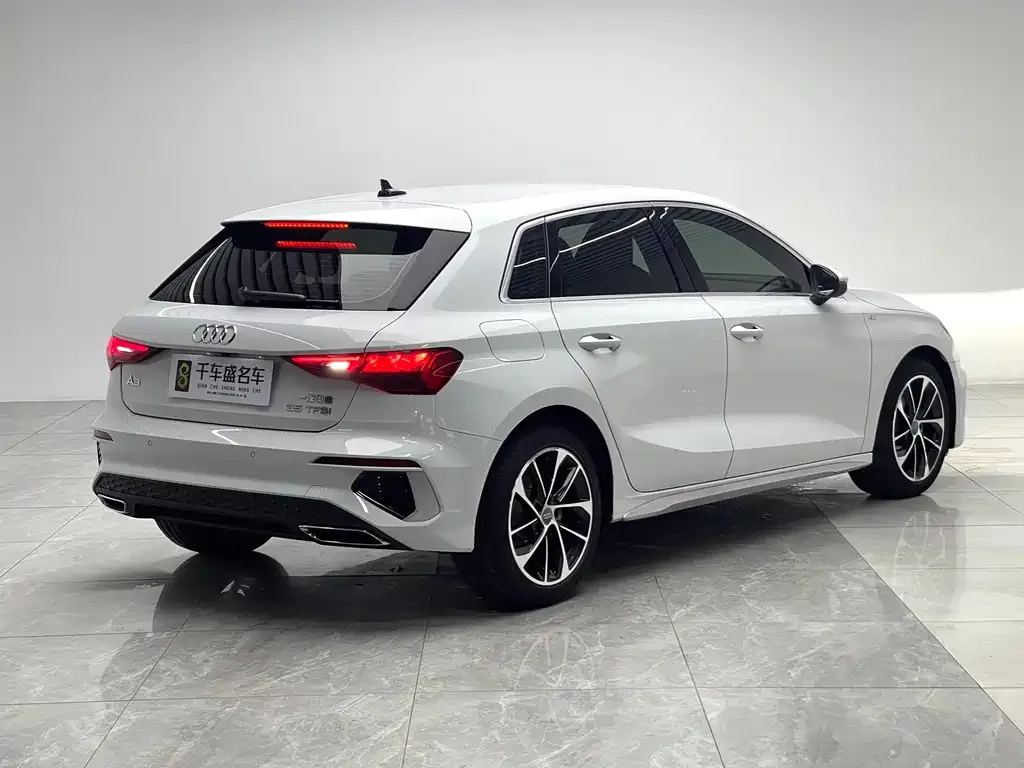 Audi A3 — фото 2