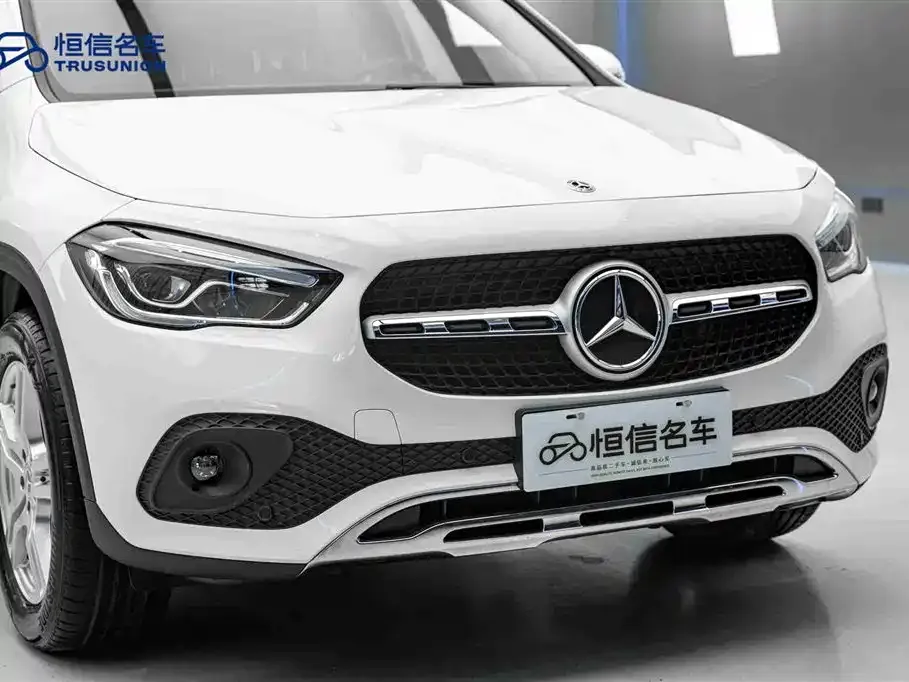 Mercedes-Benz GLA — фото 7
