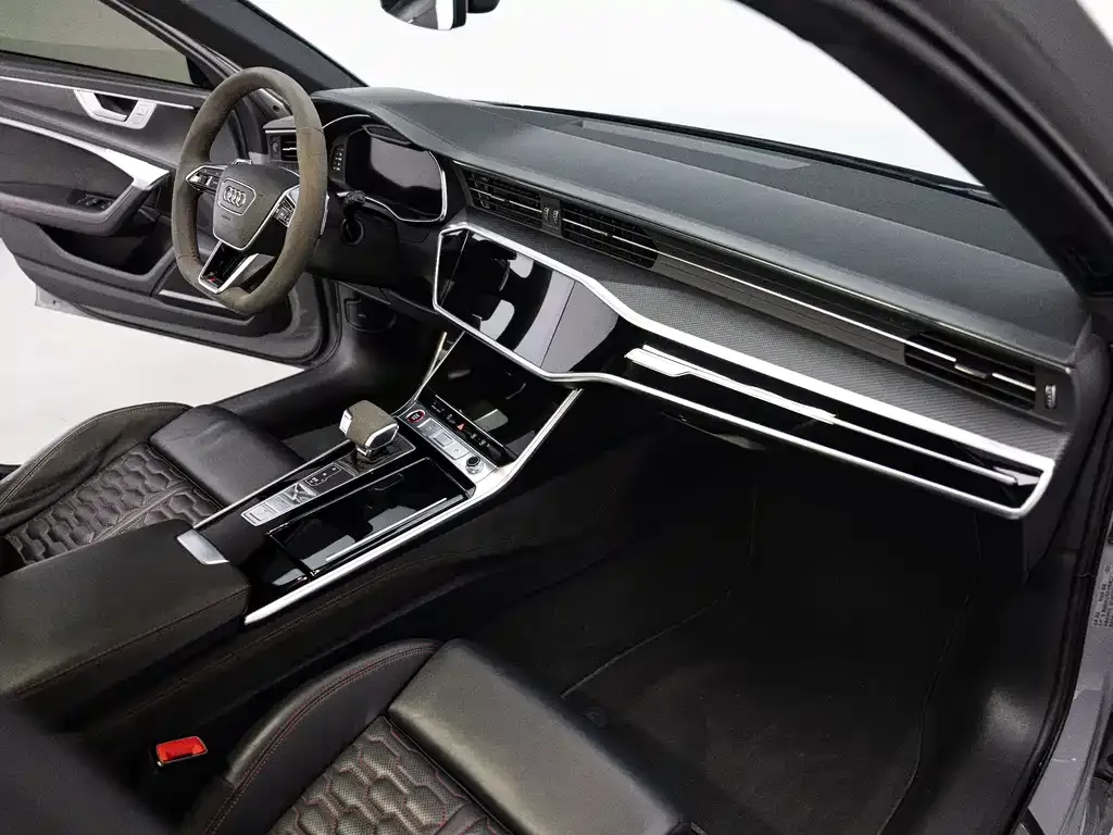 Audi RS 6 2021 из CN, фото 9