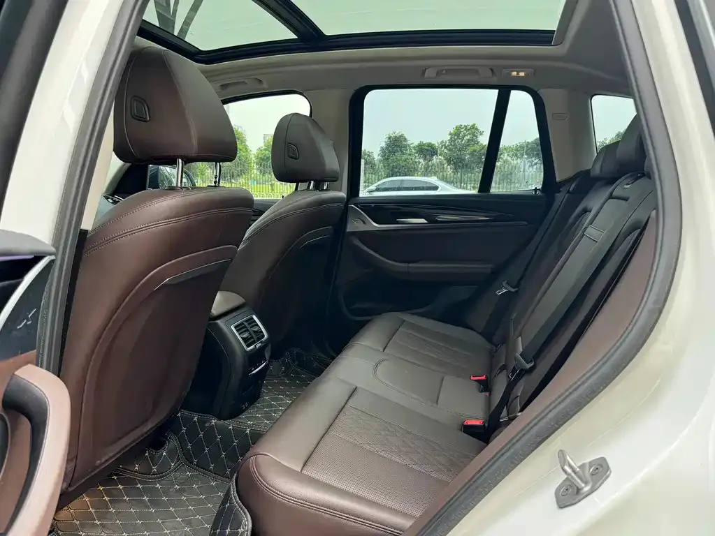 BMW iX3 2023 из CN, фото 3