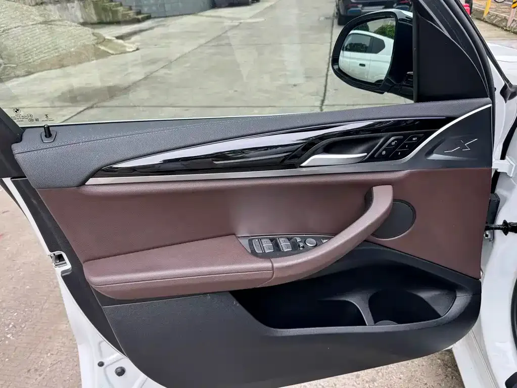 BMW iX3 2023 из CN, фото 5