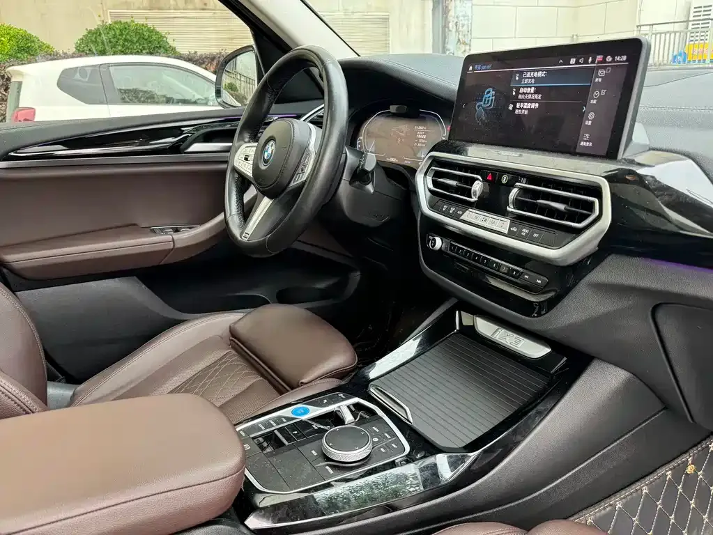 BMW iX3 2023 из CN, фото 6