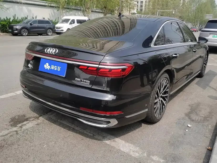 Audi A8 2023 из CN, фото 10