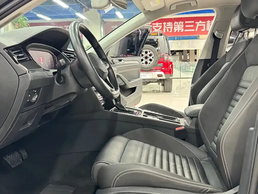 Volkswagen Magotan 2021 из CN, фото 8