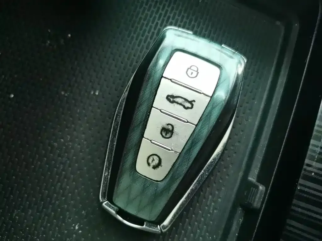 Geely Xingyue L 2022 из CN, фото 4