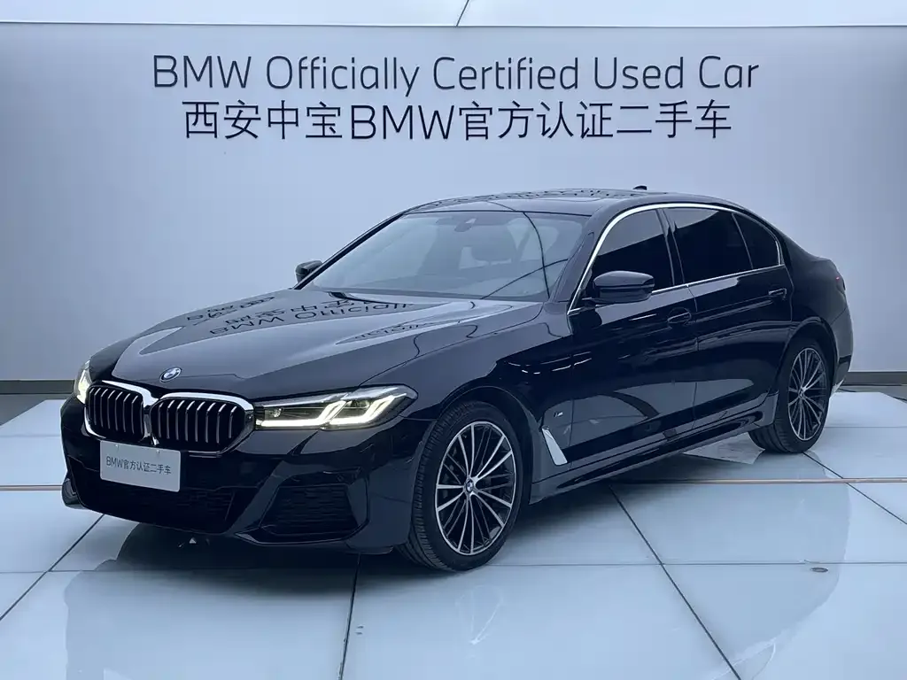 BMW 5 Series — фото 1