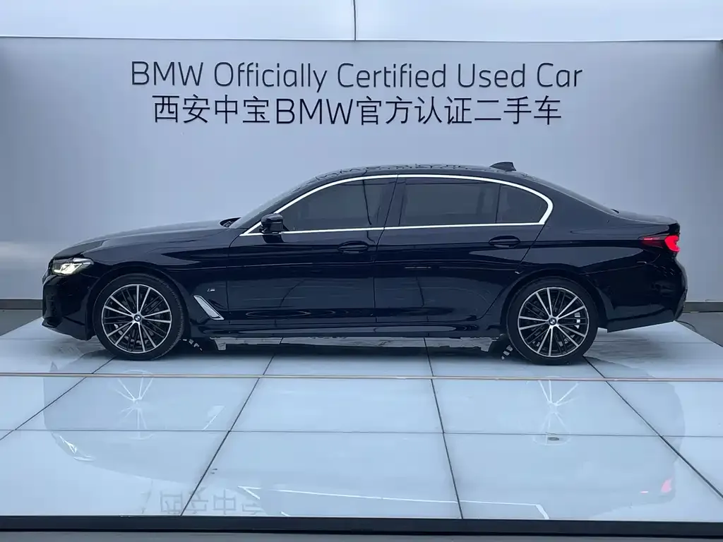 BMW 5 Series — фото 5