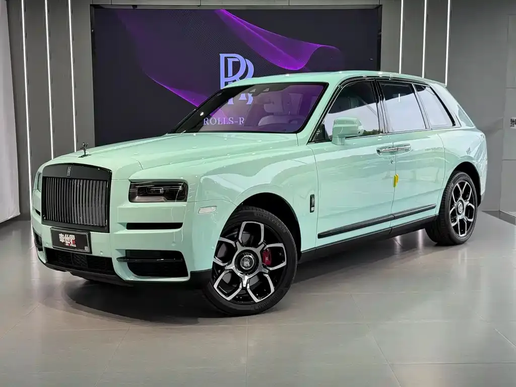 Rolls-Royce Cullinan — фото 1