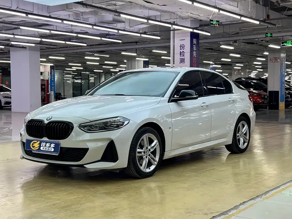 BMW 1 Series — фото 1