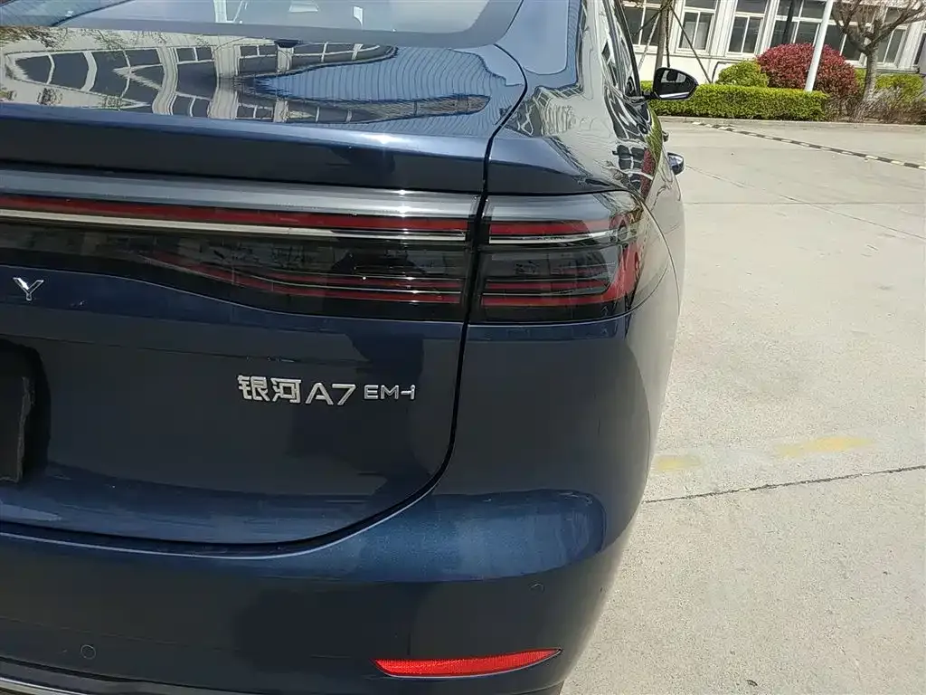 Geely Galaxy A7 — фото 7