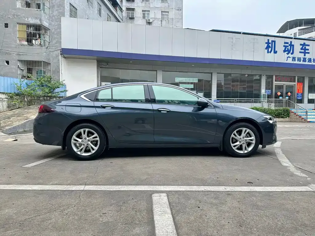 Buick Regal — фото 8