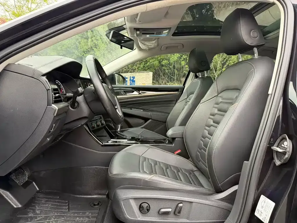 Volkswagen Passat — фото 9
