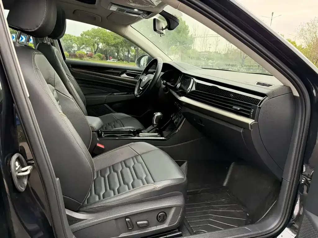 Volkswagen Passat — фото 4
