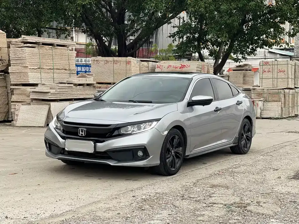 Honda Civic — фото 1