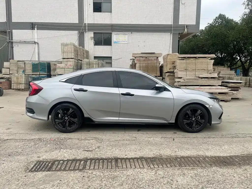 Honda Civic — фото 3