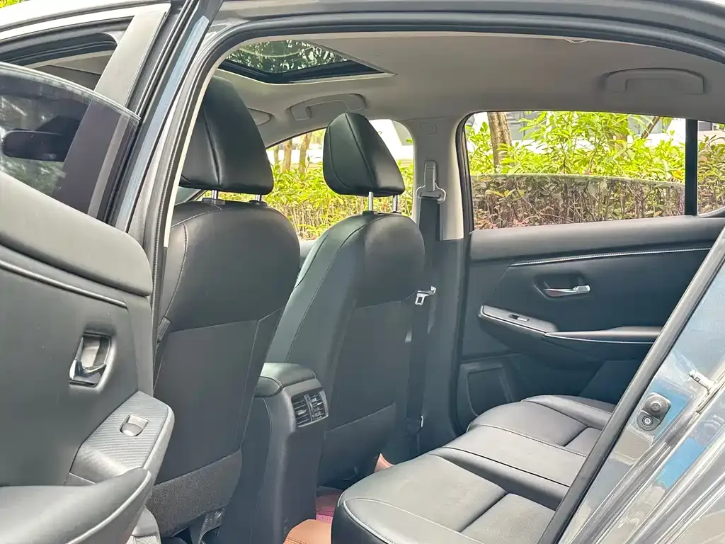 Nissan Sylphy 2022 из CN, фото 4