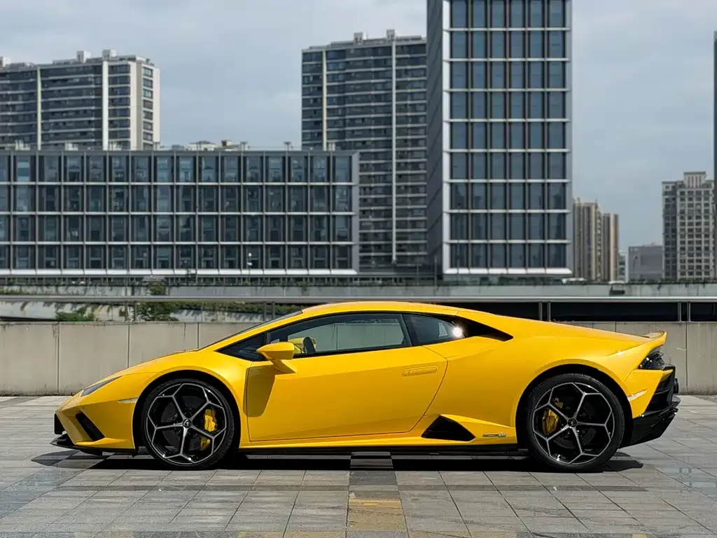 Lamborghini Huracan 2021 из CN, фото 7