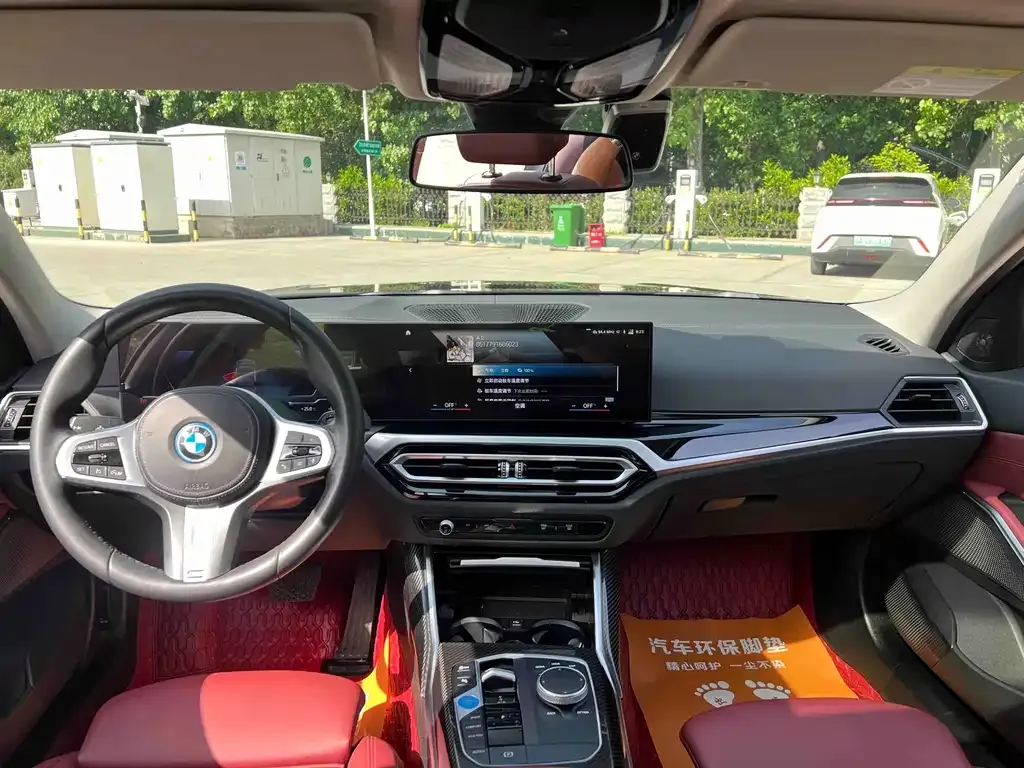 BMW i3 — фото 7