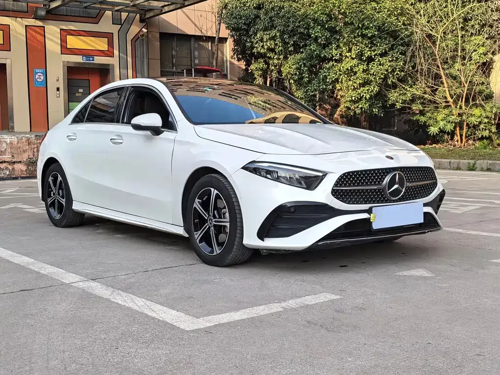 Mercedes-Benz A-Class — фото 10