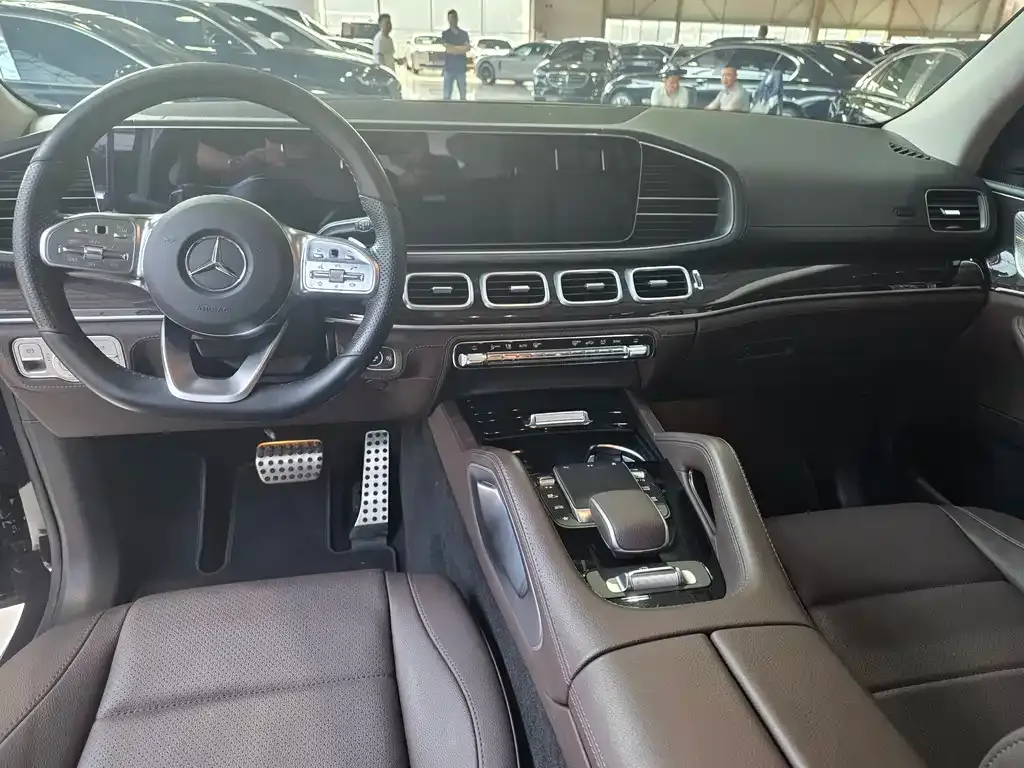 Mercedes-Benz GLS — фото 3