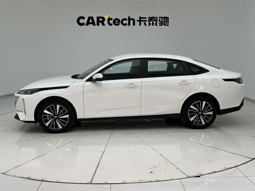 Changan Eado PHEV 2026 из CN, фото 2